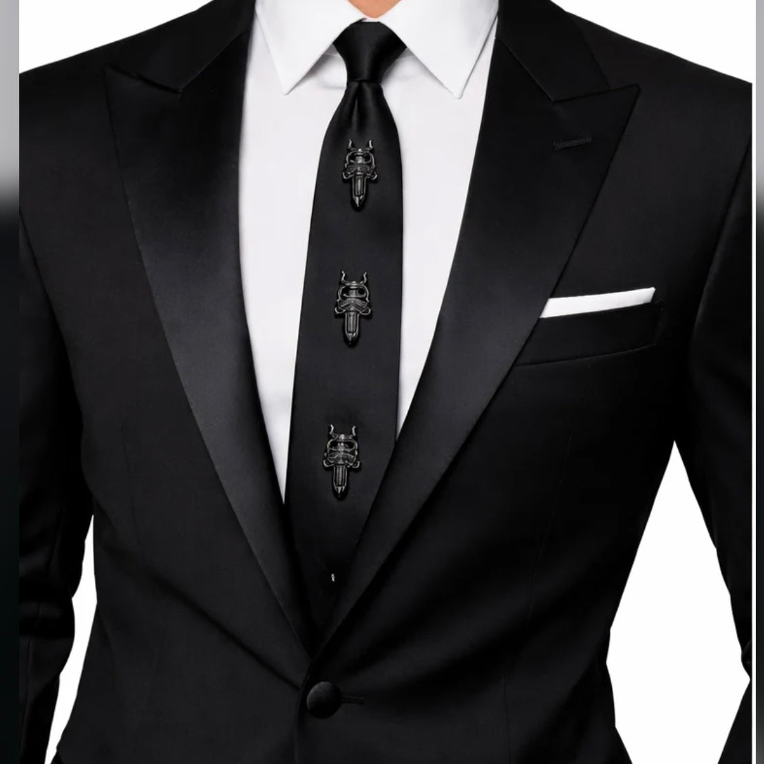 Gothic tie black