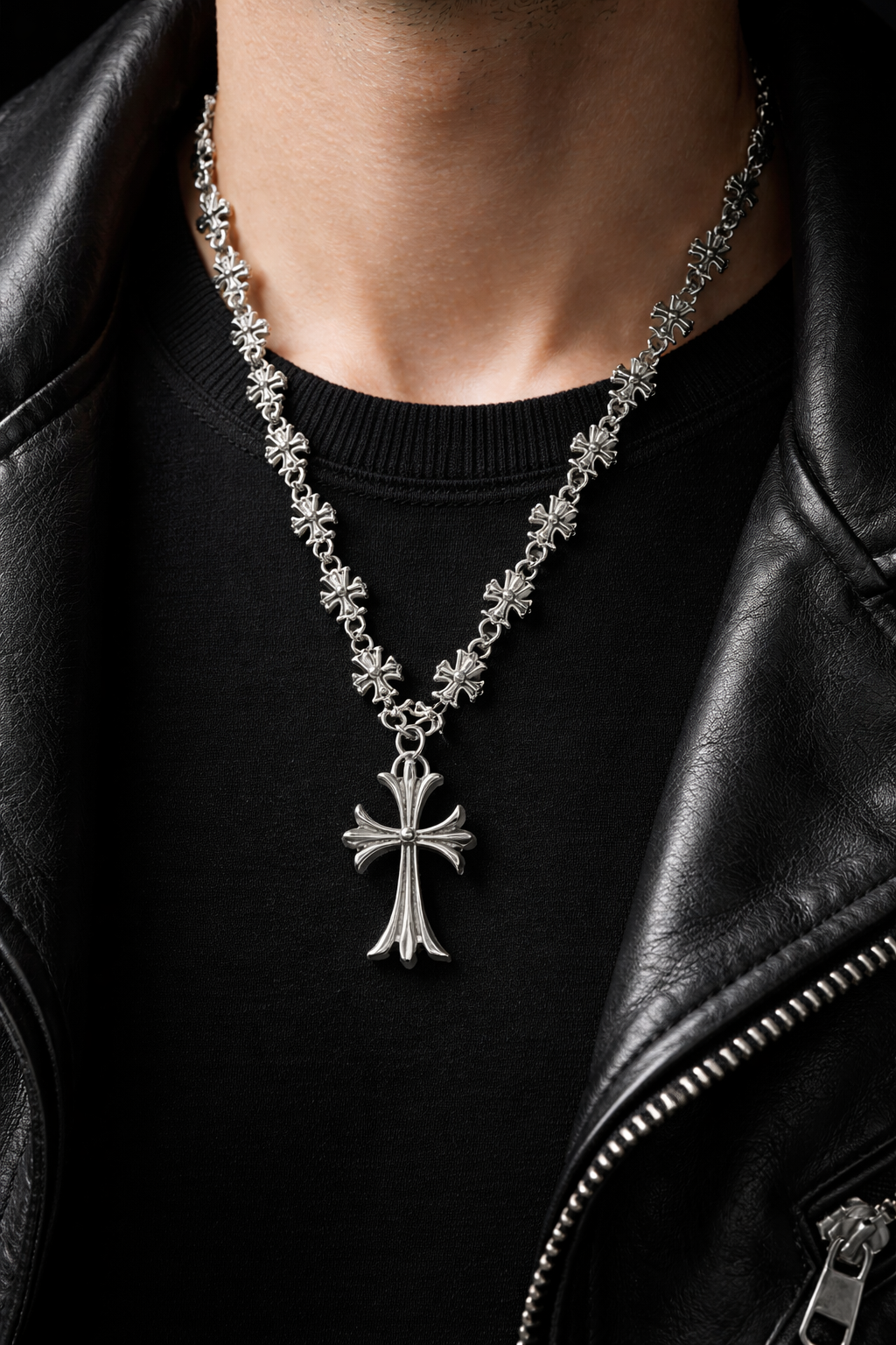 CH NECKLACE