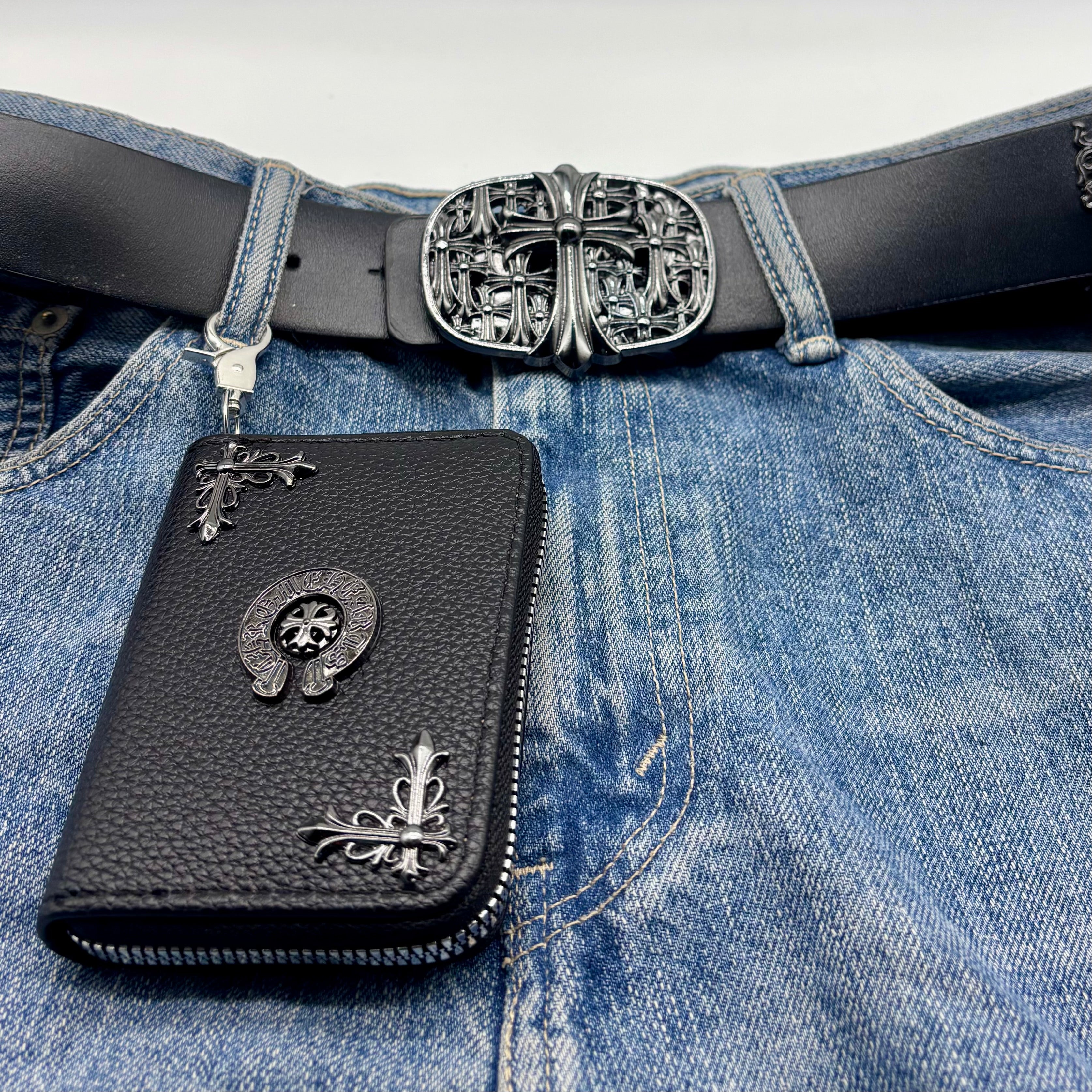 LEATHER WALLET WITH LOBSTER