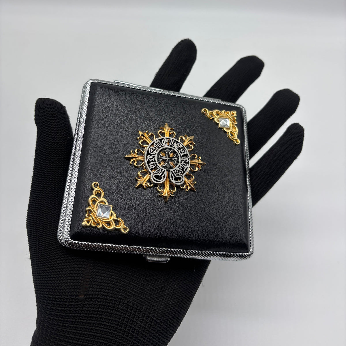 Vintage Gothic Metal Cigarette Case – Black & Gold Ornate Design